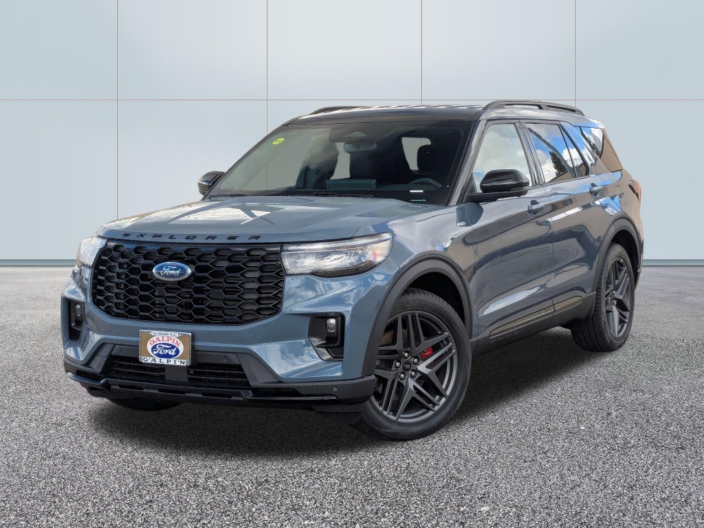 2025 Ford Explorer ST Line