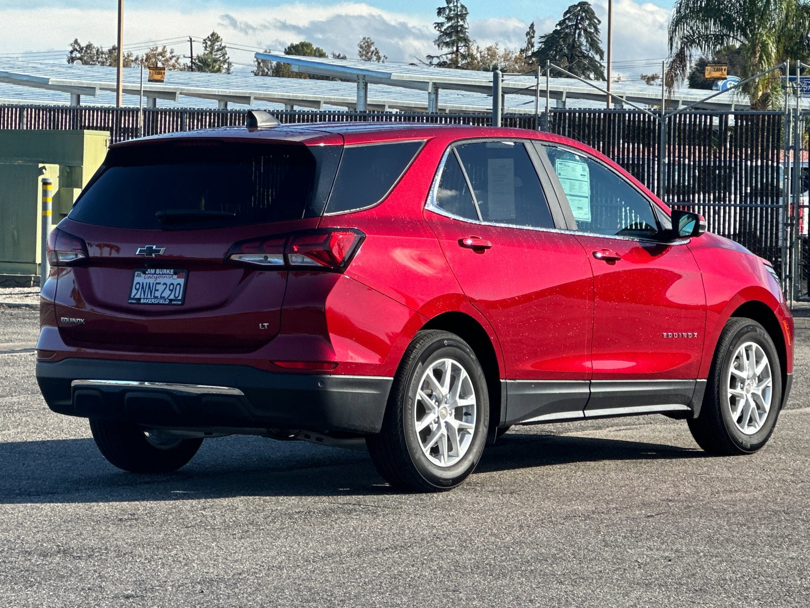 2024 Chevrolet Equinox LT photo 3