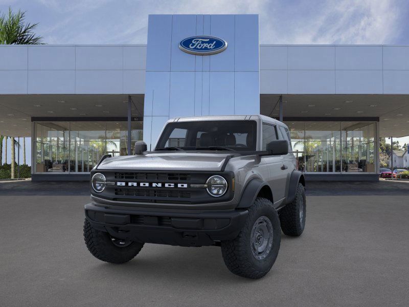 2025 Ford Bronco Base photo 2