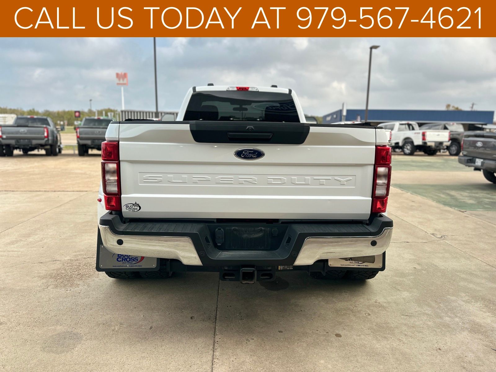 2022 Ford F-350 XLT photo 4