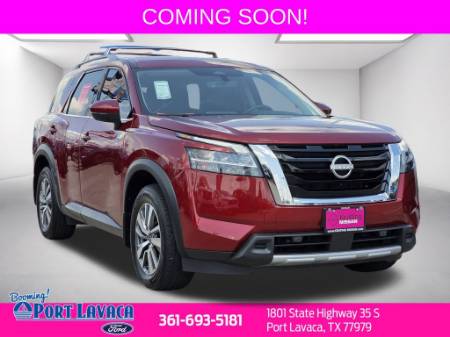2023 Nissan Pathfinder SL