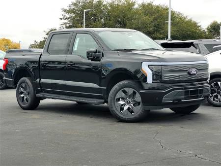 2025 Ford F-150 Lightning LARIAT