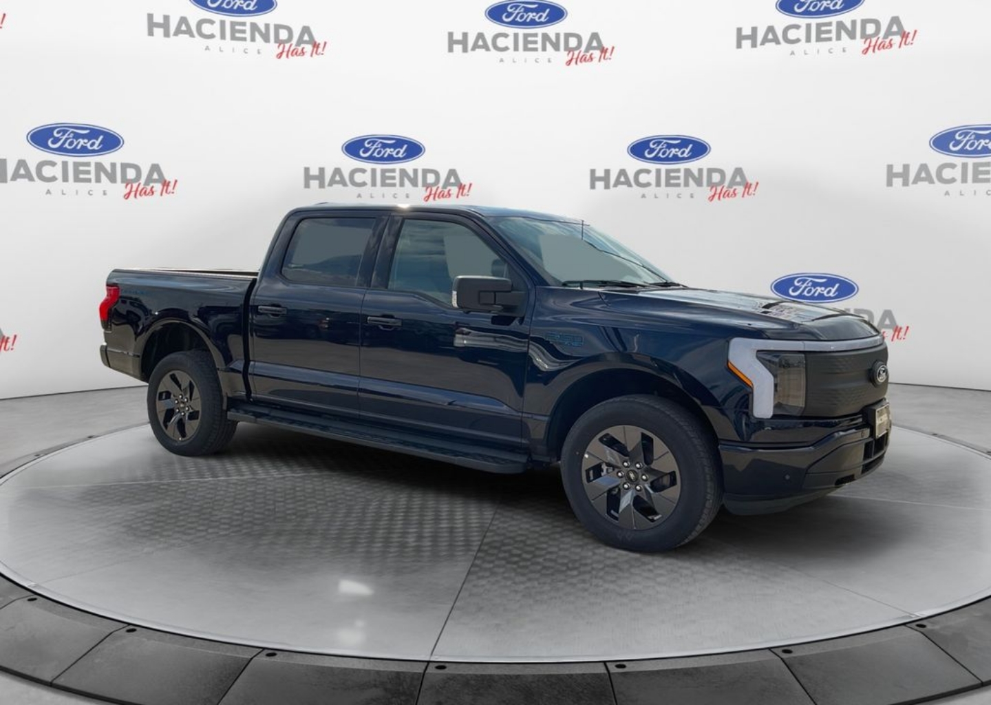 2025 Ford F-150 Lightning Flash - Photo 7