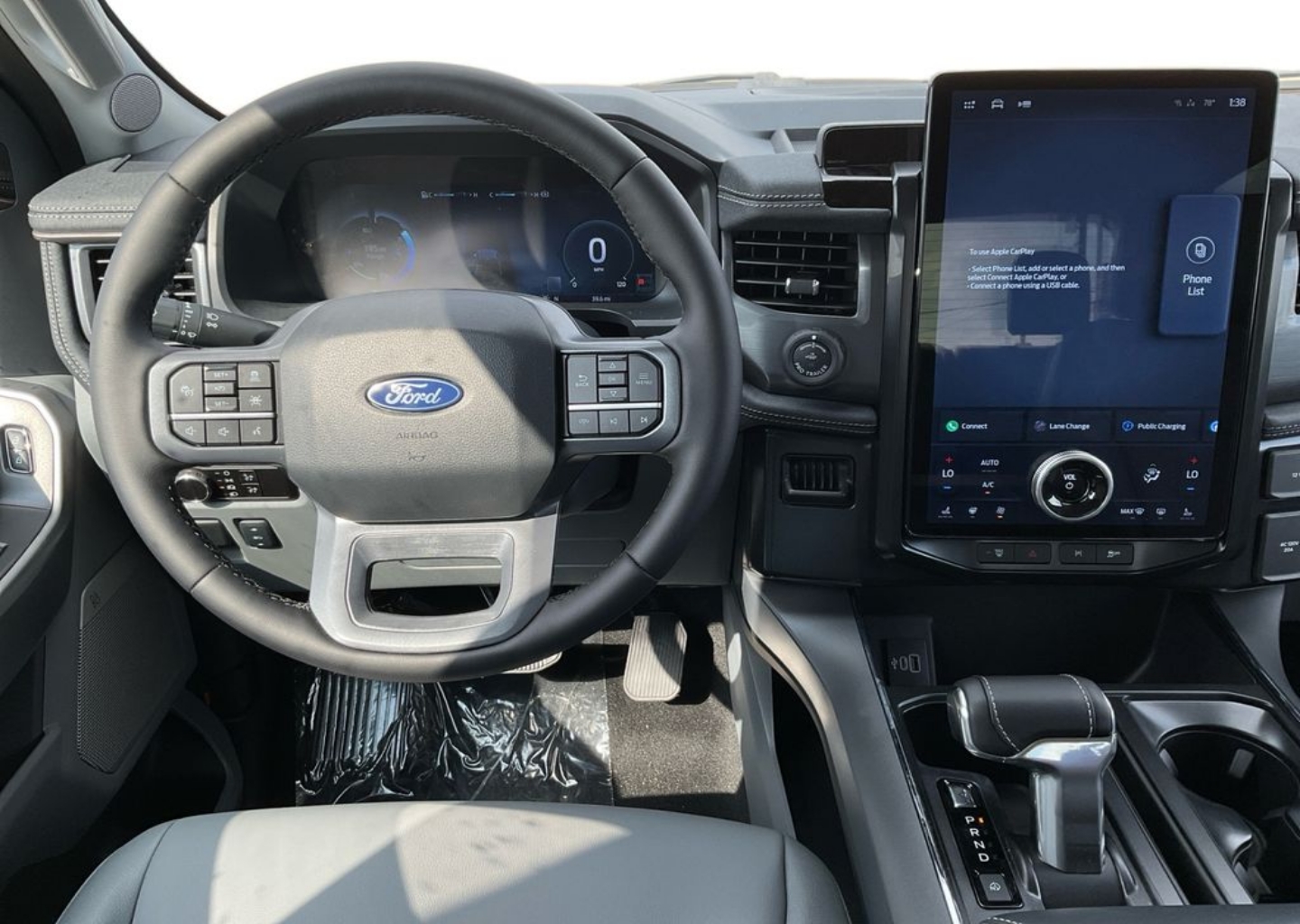 2025 Ford F-150 Lightning Flash - Photo 10