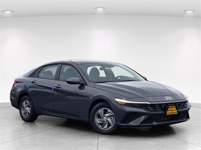 New 2026 Hyundai Elantra SE