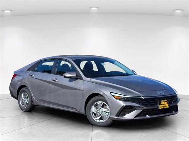 New 2026 Hyundai Elantra SE