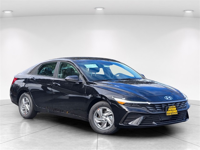 New 2026 Hyundai Elantra SE