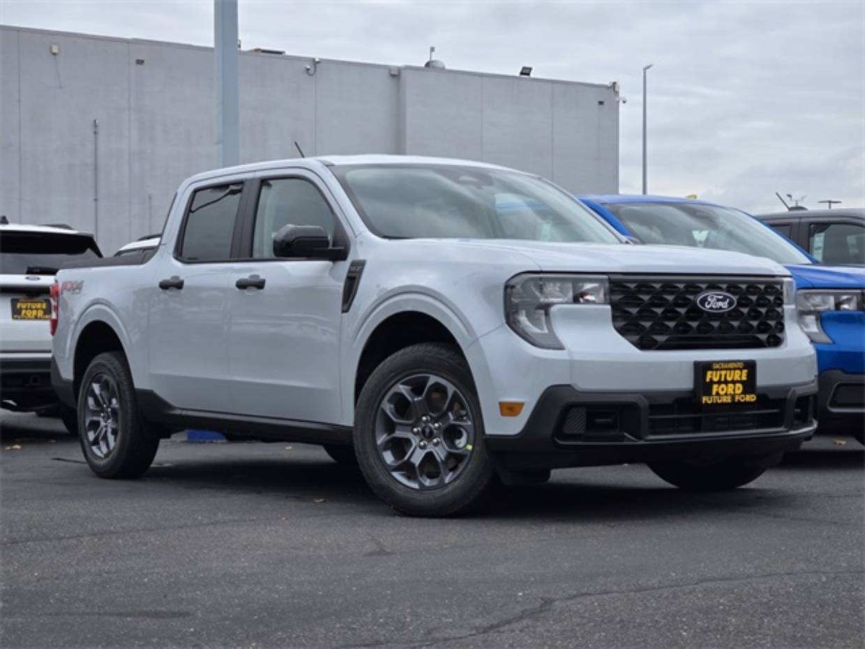 2025 Ford Maverick XLT's photo
