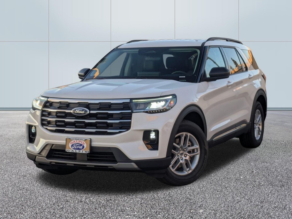 2025 Ford Explorer Active