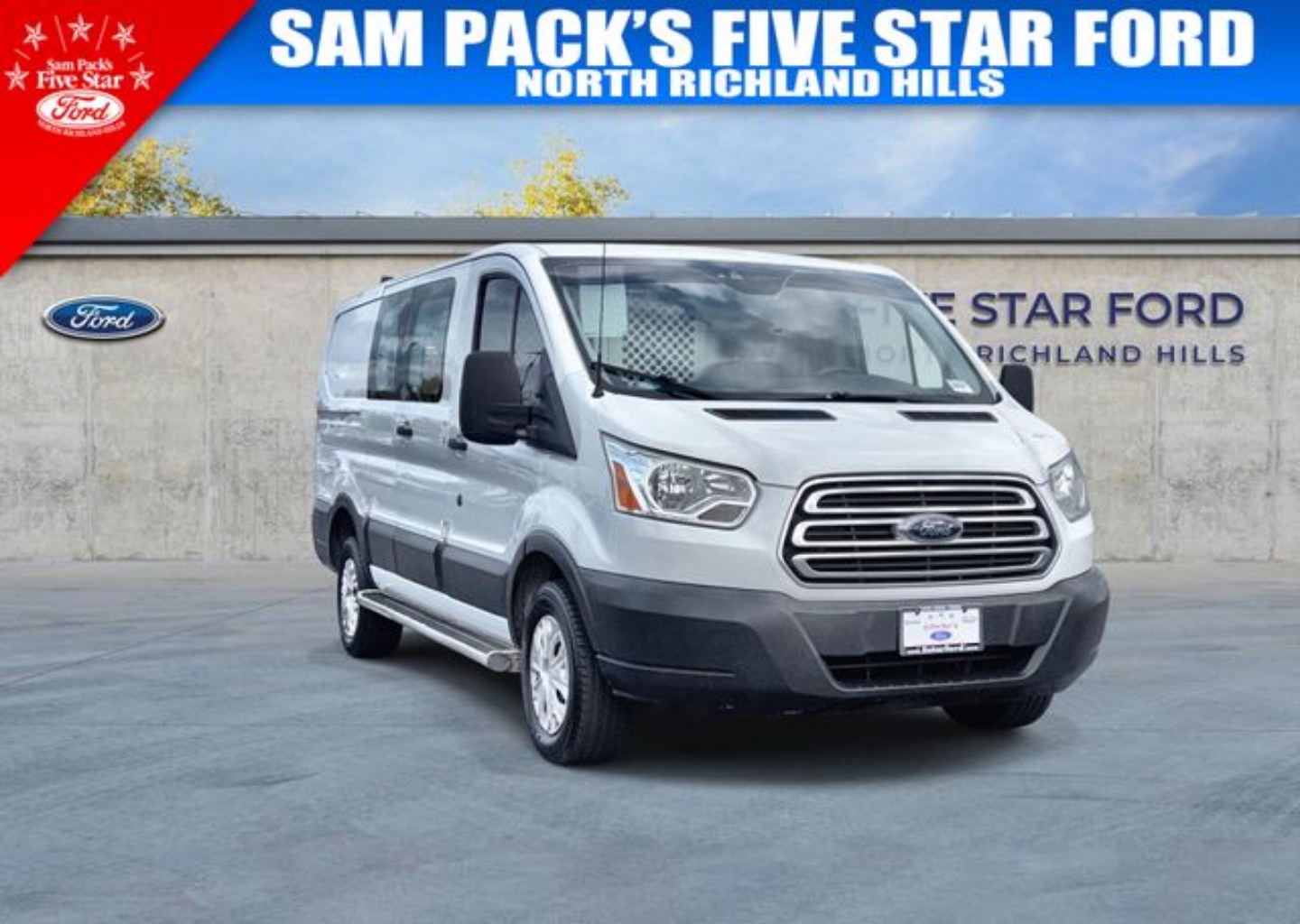 2016 Ford Transit Base's photo