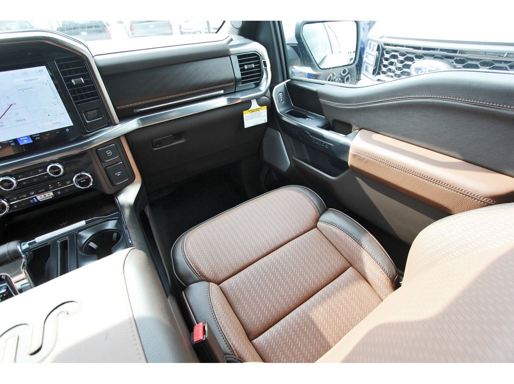 2025 Ford F-150 King Ranch photo 4