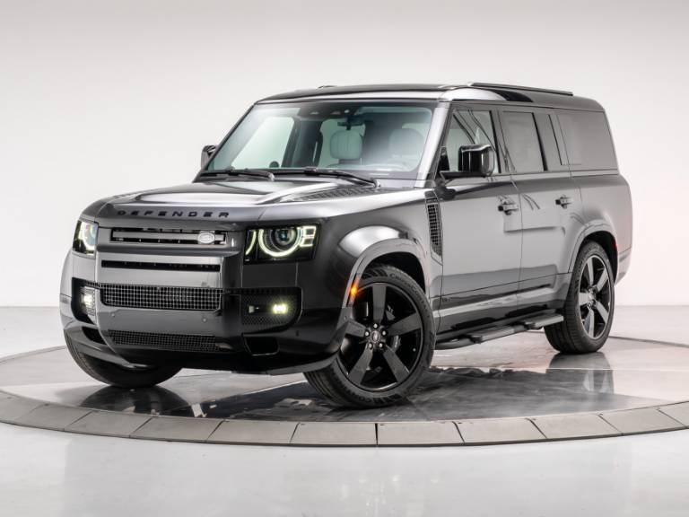 2025 Land Rover Defender 130 P500 V8