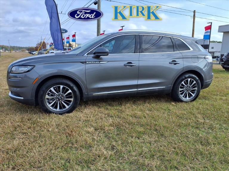 2023 Lincoln Nautilus Standard