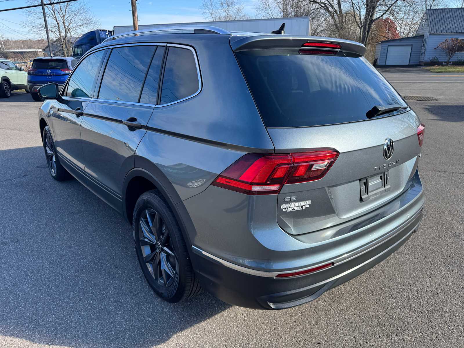 2022 Volkswagen Tiguan SE photo 4