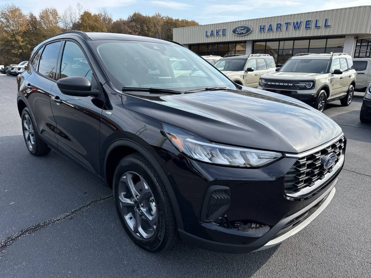 2026 Ford Escape ST-Line's photo