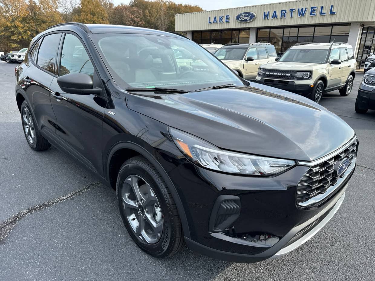 2026 Ford Escape ST-Line's photo