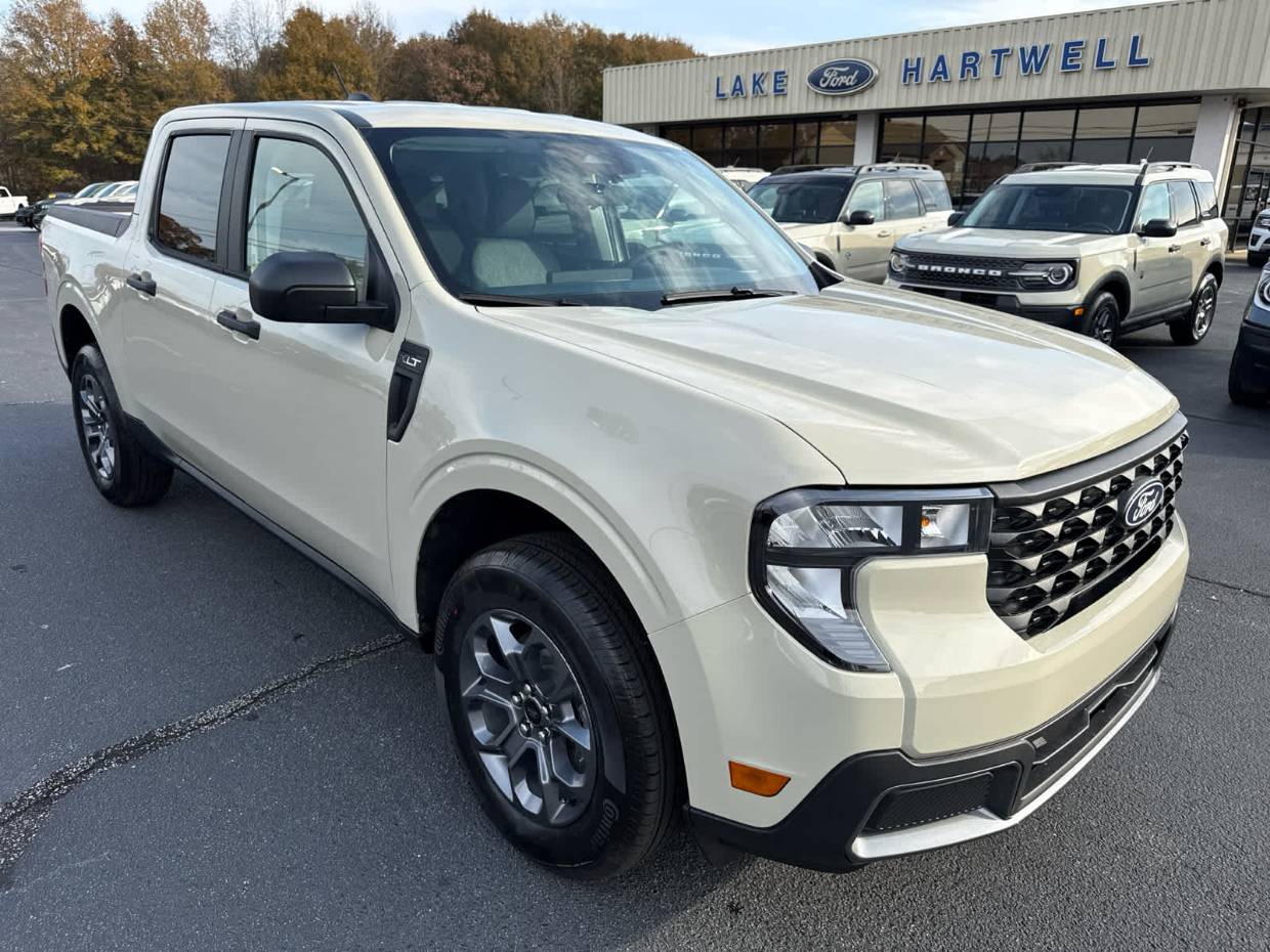 2025 Ford Maverick XLT's photo