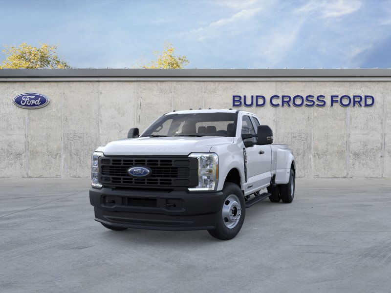 2023 Ford F-350 XL photo 2