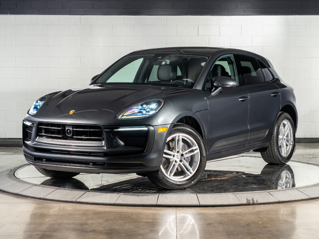 2025 Porsche Macan