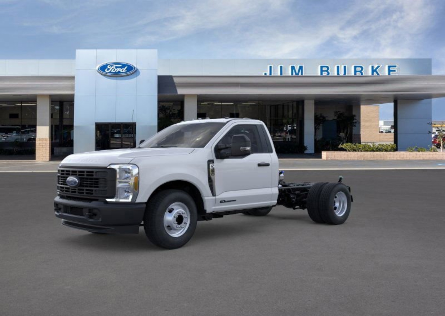 2025 Ford F-350 Super Duty Chassis Cab XL's photo