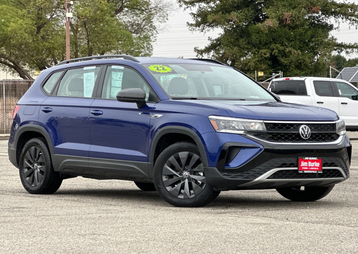 2022 Volkswagen Taos S's photo