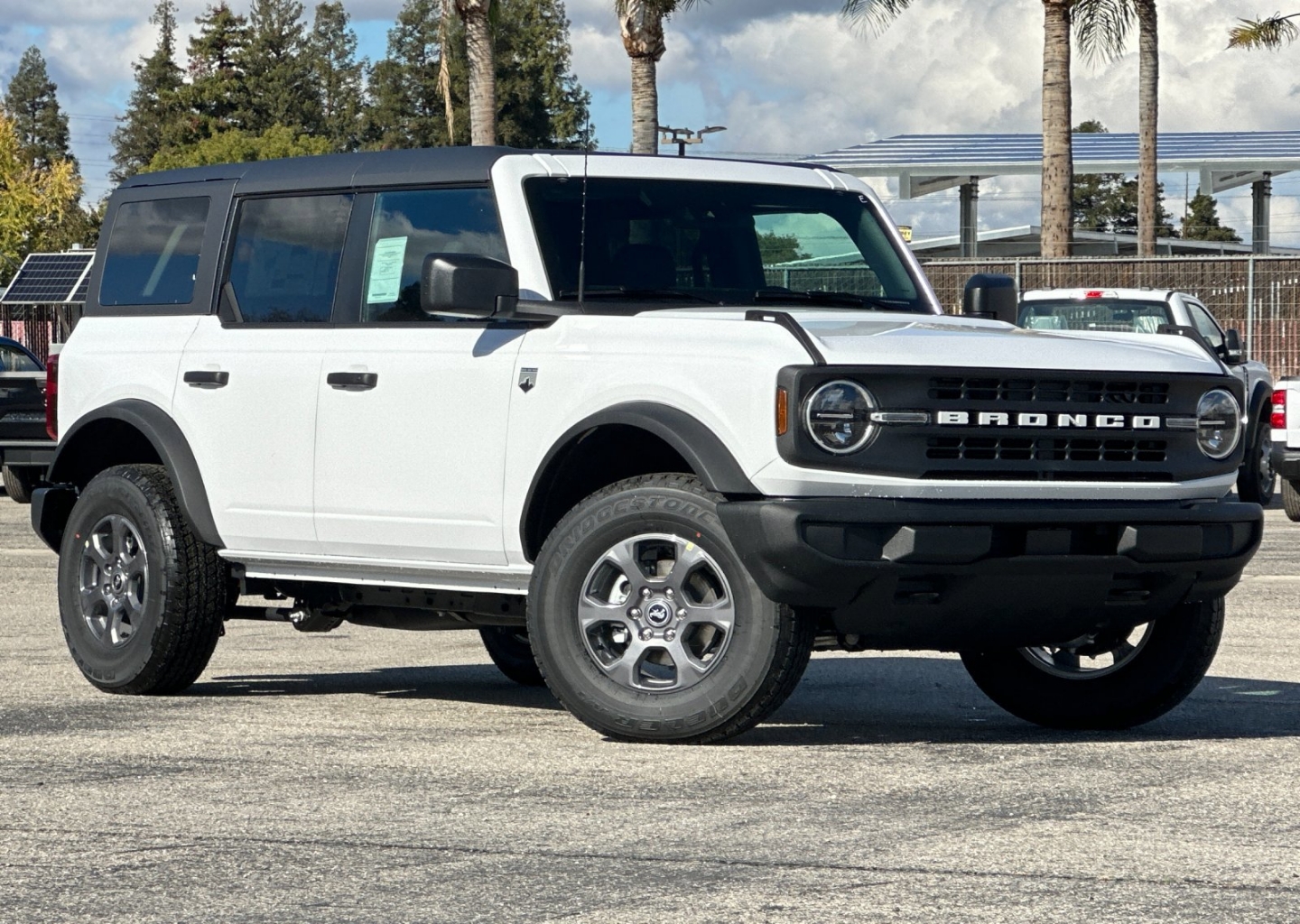 2025 Ford Bronco 4-Door Big Bend's photo
