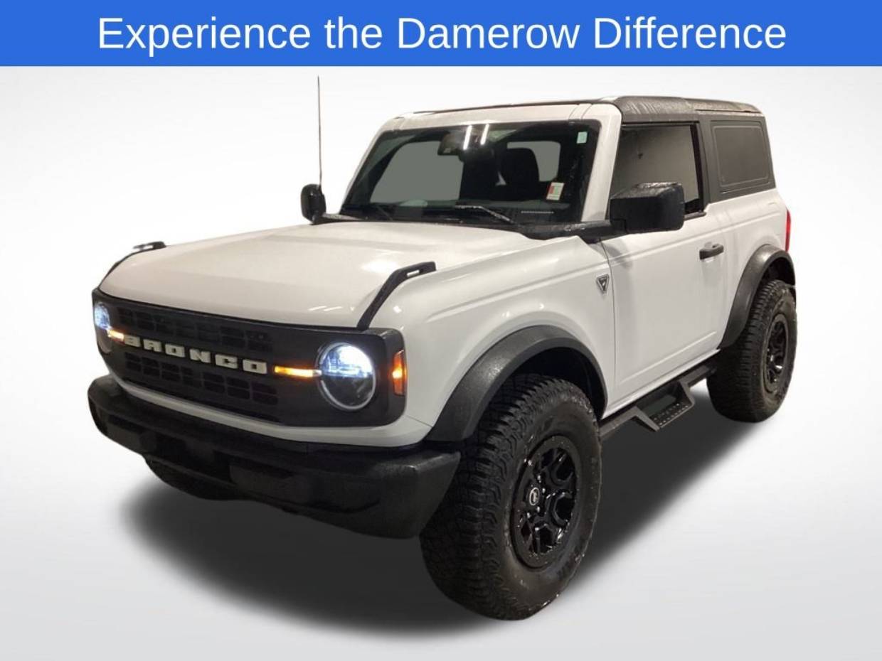 2023 Ford Bronco 2-Door Base's photo