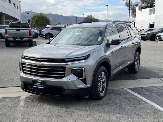 2025 Chevrolet Traverse FWD LT