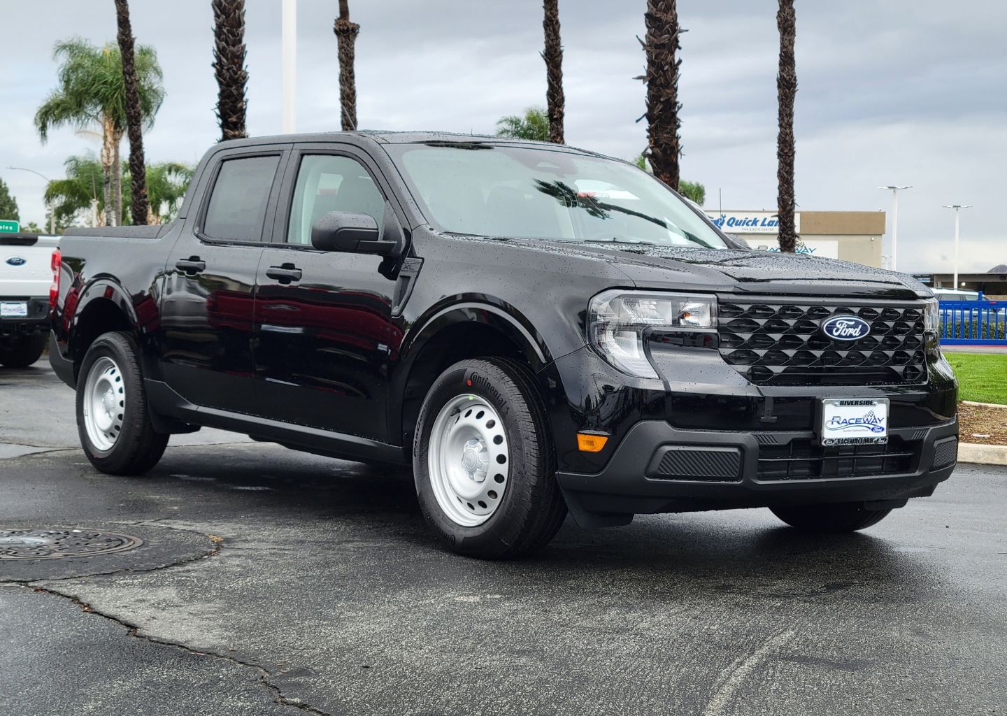 2025 Ford Maverick XL's photo