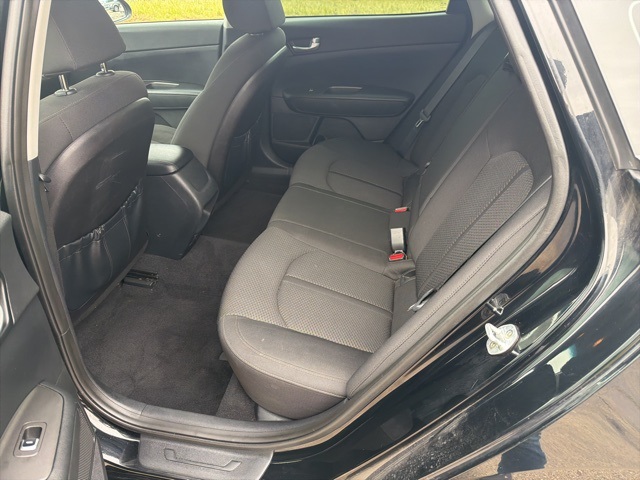2016 Kia Optima LX photo 4