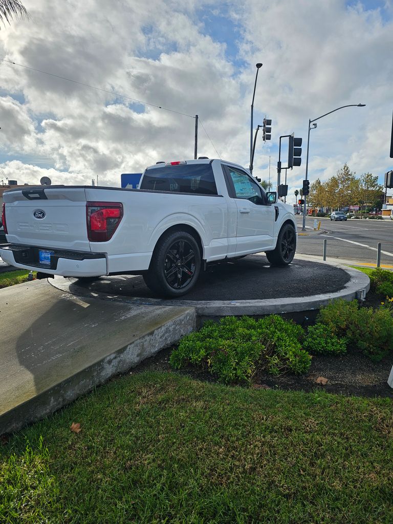 2025 Ford F-150 XL photo 2