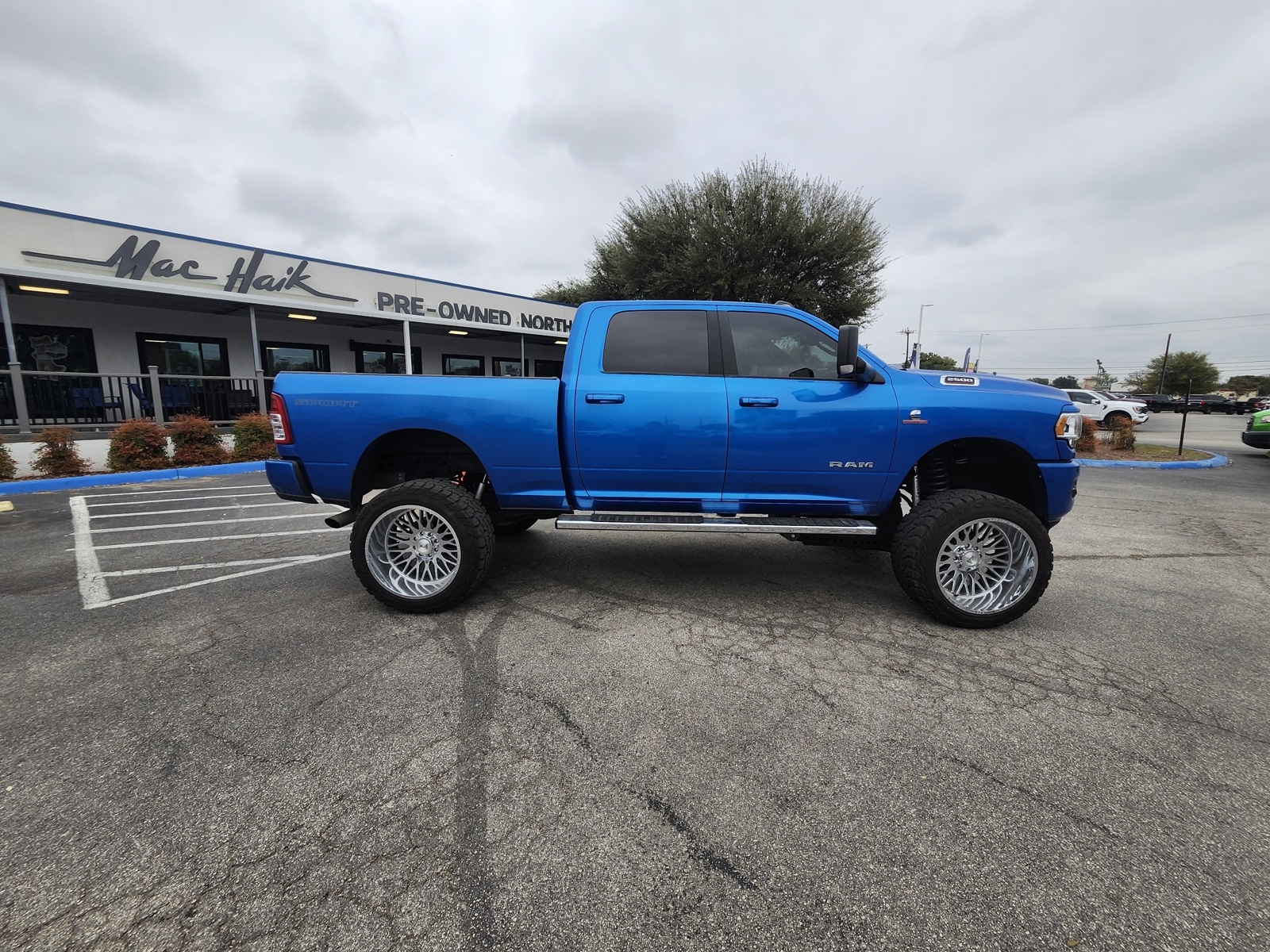 2022 Ram 2500 Big Horn Lone Star photo 2