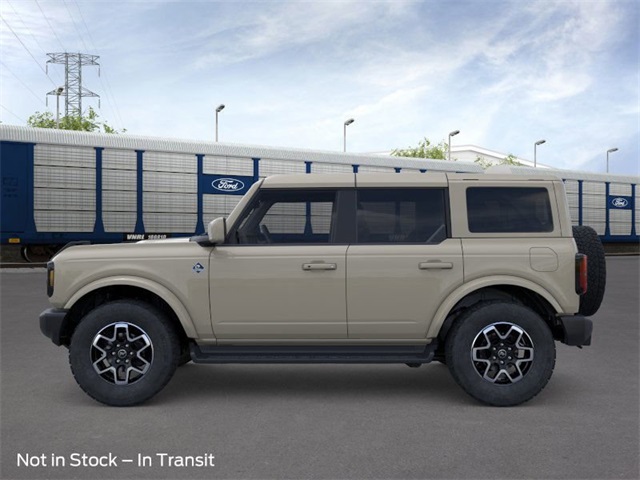 2025 Ford Bronco Outer Banks photo 3