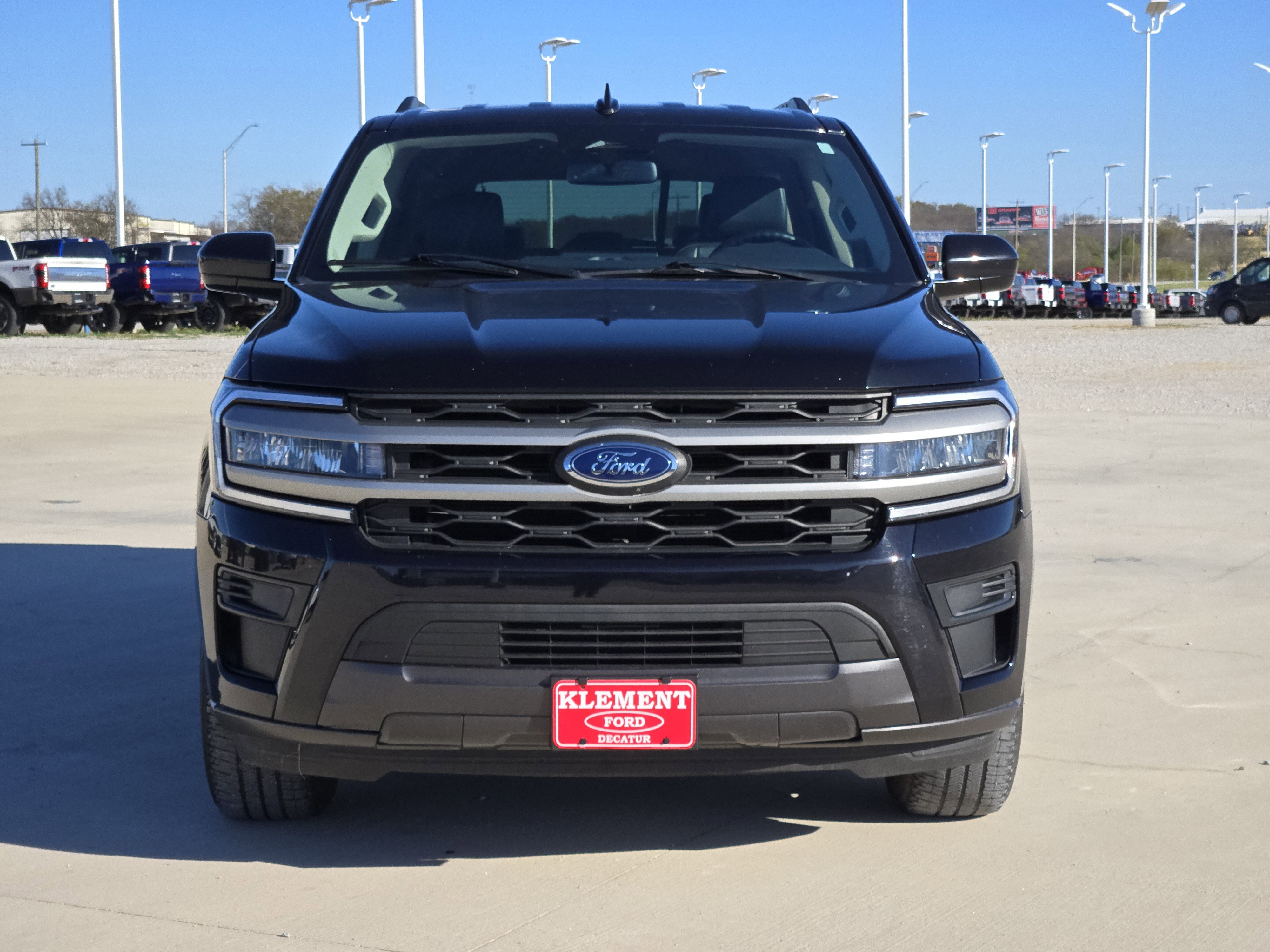 2024 Ford Expedition XLT photo 2