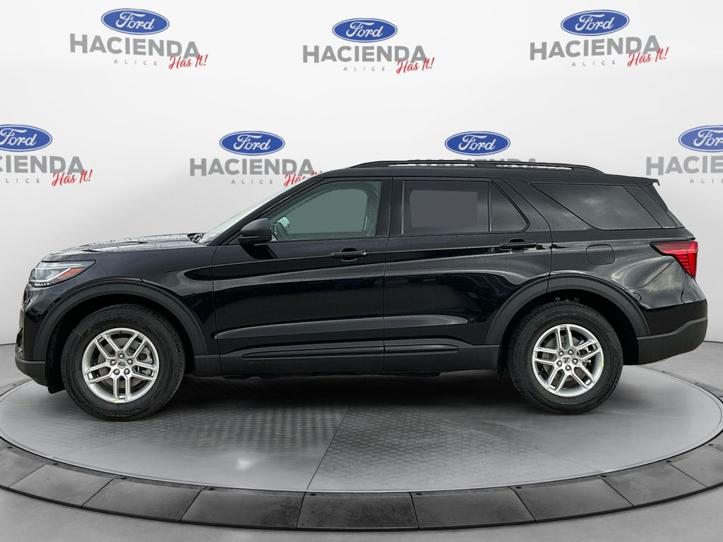 2026 Ford Explorer photo 2