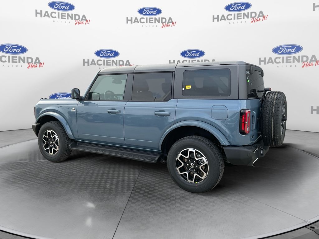 2025 Ford Bronco Outer Banks photo 2