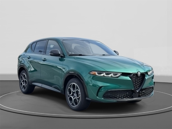 2025 Alfa Romeo Tonale Base's photo