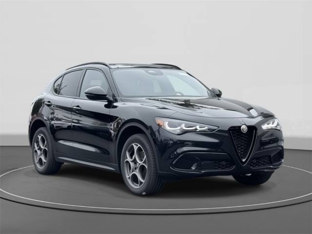 2025 Alfa Romeo Stelvio Sprint