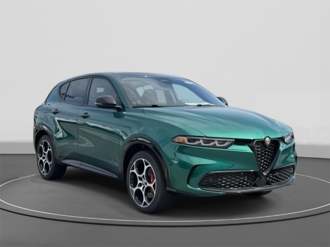 2025 Alfa Romeo Tonale Base's photo
