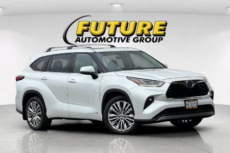 2022 Toyota Highlander Hybrid Platinum