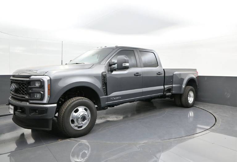2026 Ford Super Duty F-350 DRW XL