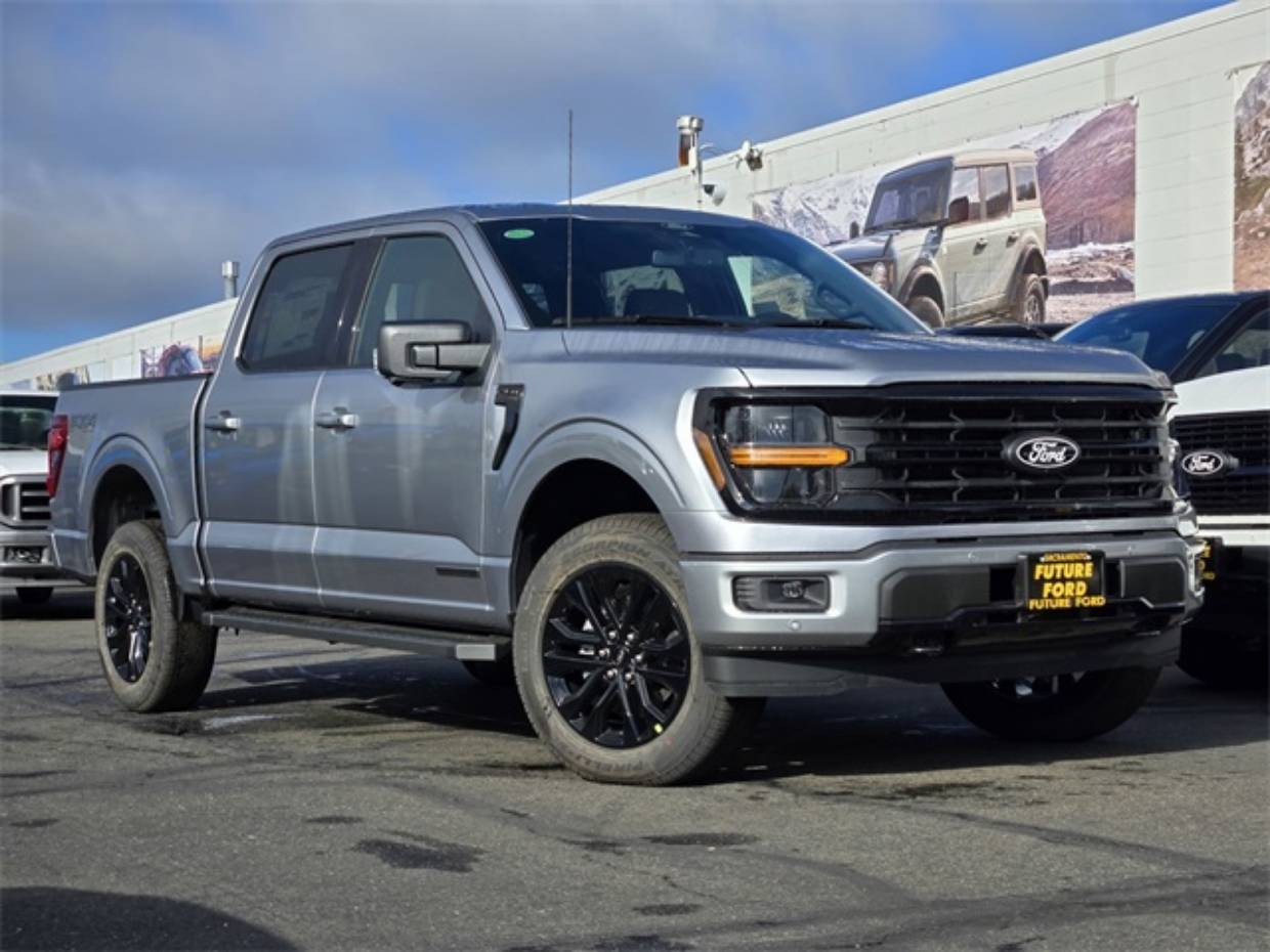 2025 Ford F-150 XLT's photo