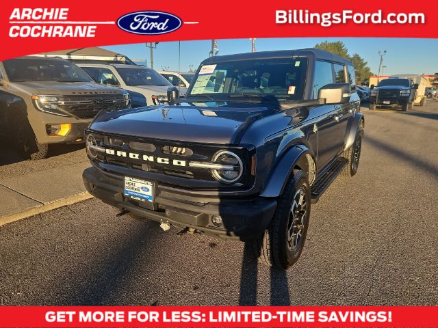 2022 Ford Bronco 4-Door Outer Banks's photo