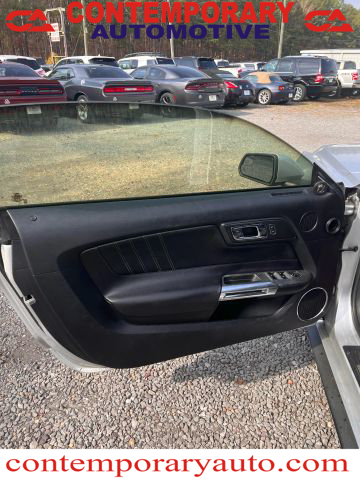 2016 Ford Mustang EcoBoost Premium's photo