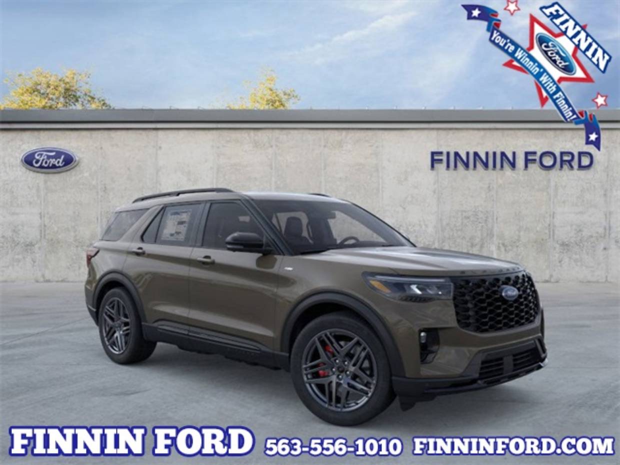 2026 Ford Explorer ST-LINE's photo