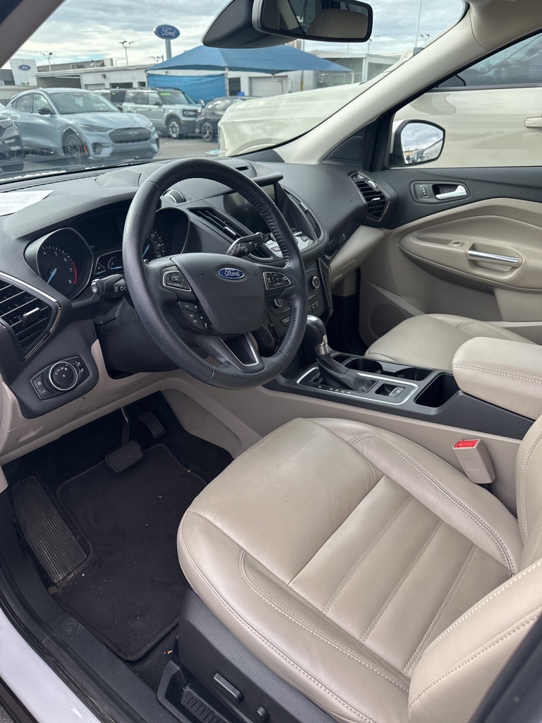 2017 Ford Escape Titanium photo 3