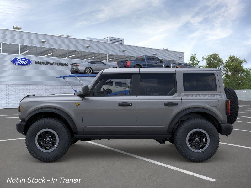 2025 Ford Bronco Badlands photo 3