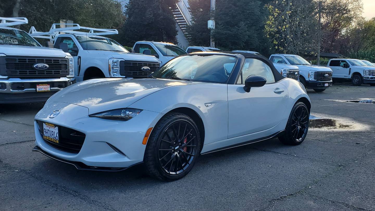 2016 Mazda MX-5 Miata Club's photo