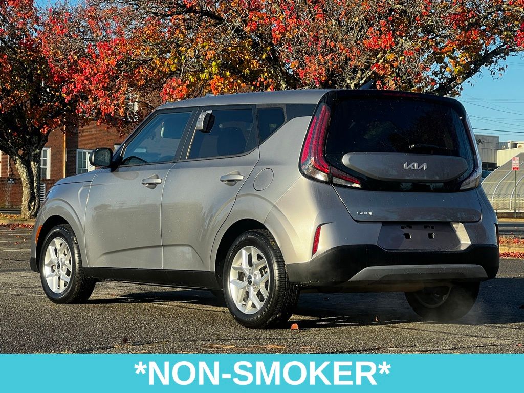 2023 Kia Soul LX S photo 4