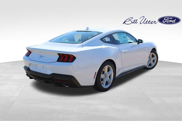 2026 Ford Mustang photo 3